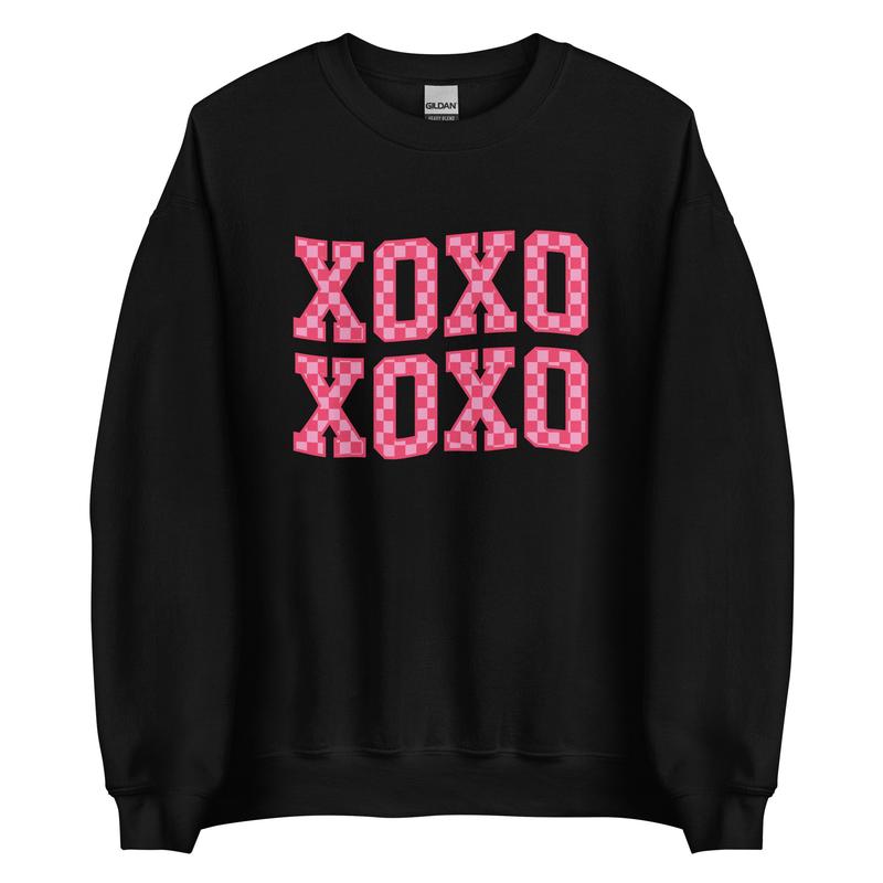 \'XOXO\' hugs and kisses sweatshirt in black